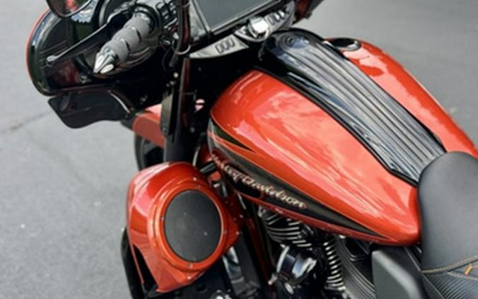 2017 Harley-Davidson FLHXSE - CVO Street Glide