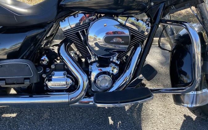 2016 Harley-Davidson® Road King® FLHR