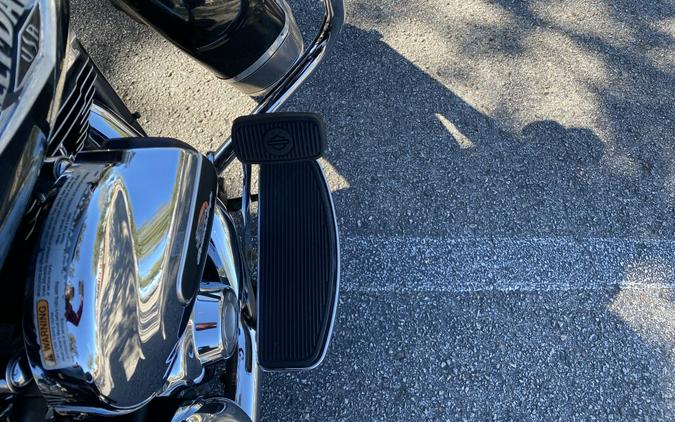 2016 Harley-Davidson® Road King® FLHR