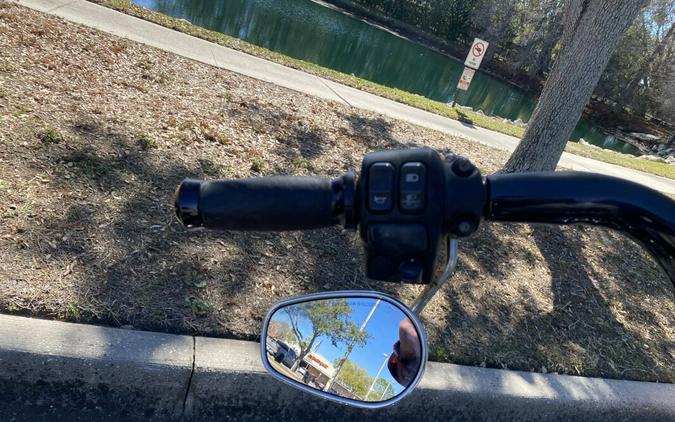 2016 Harley-Davidson® Road King® FLHR