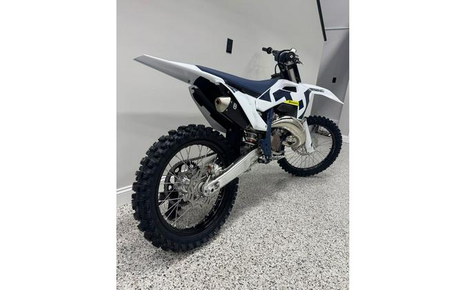 2026 TC 125 - Husqvarna Motorcycles