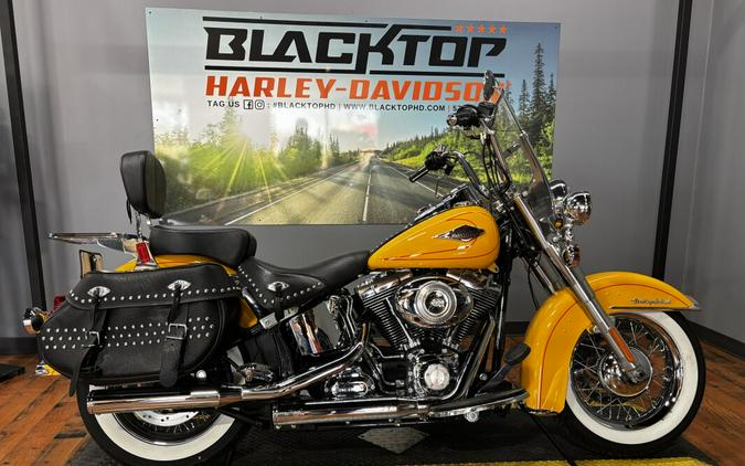 2011 Harley-Davidson® Heritage Softail® Classic CHROME YELLOW W/PINSTRIPE