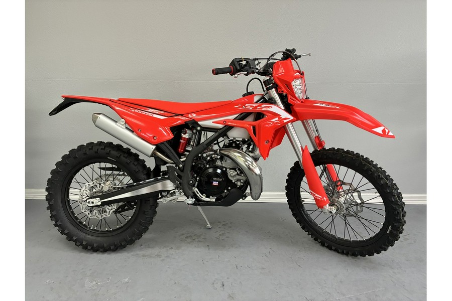 2027 Beta Motorcycles Xtrainer 300 Low Boy