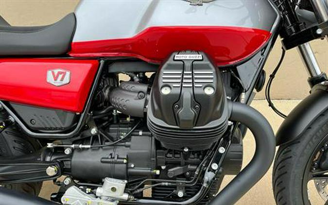 2024 Moto Guzzi V7 Stone Corsa