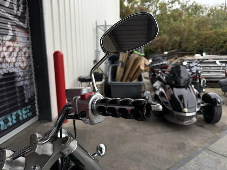 2009 Suzuki Boulevard C109RT