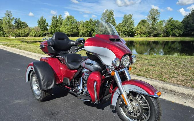 FLHTCUTG 2019 Tri Glide Ultra