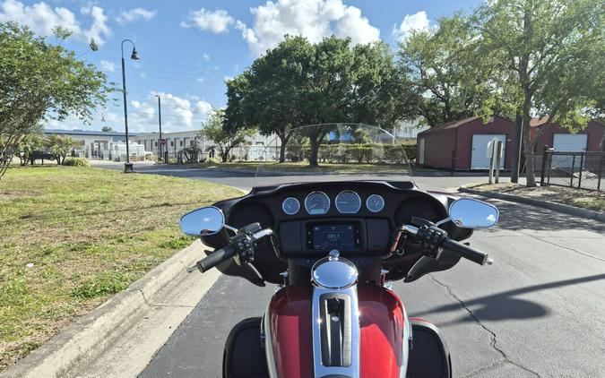 FLHTCUTG 2019 Tri Glide Ultra