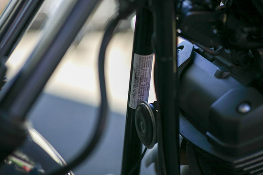 2023 Yamaha Bolt R-Spec