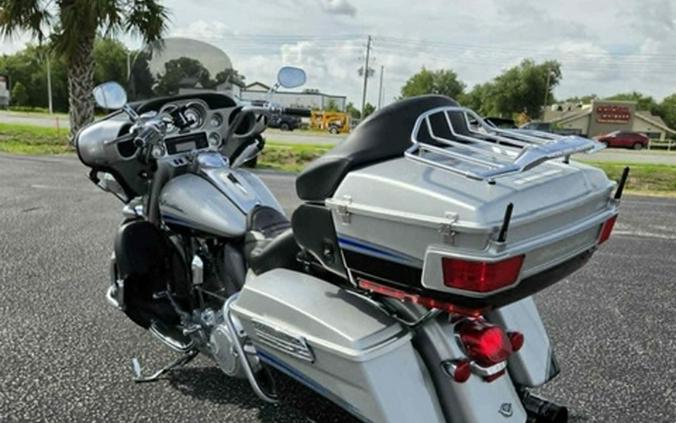 2009 Harley-Davidson FLHTCUSE - CVO Ultra Classic Electra Glide