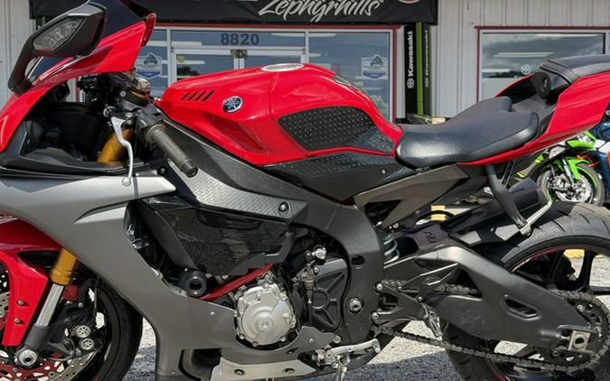 2015 Yamaha YZF R1