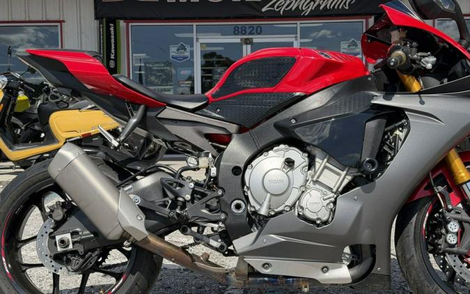 2015 Yamaha YZF R1