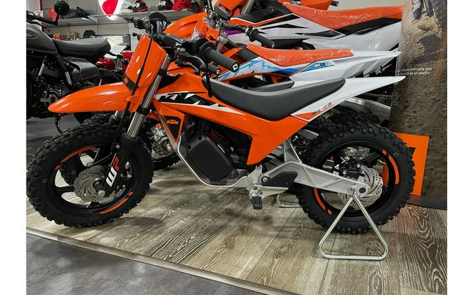 FIRST LOOK! THE ALUMINUM FRAMED 2024 KTM SX-E 2 IS COMING SOON