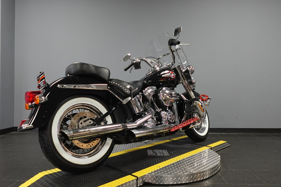 2016 Harley-Davidson Heritage Softail Classic FLSTC