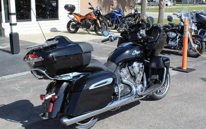 2024 Indian Motorcycle® Pursuit® Limited Black Metallic