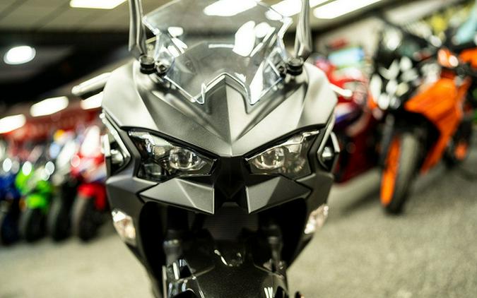 2025 Kawasaki Ninja 500 ABS Metallic Flat Spark Black/Metallic