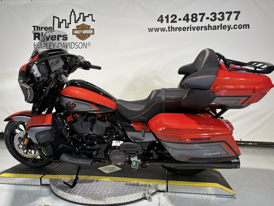 2026 Harley-Davidson® CVO Street Glide Limited Citrus Heat CVO Tri-Tone