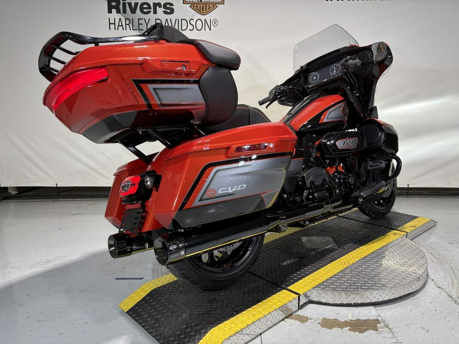 2026 Harley-Davidson® CVO Street Glide Limited Citrus Heat CVO Tri-Tone