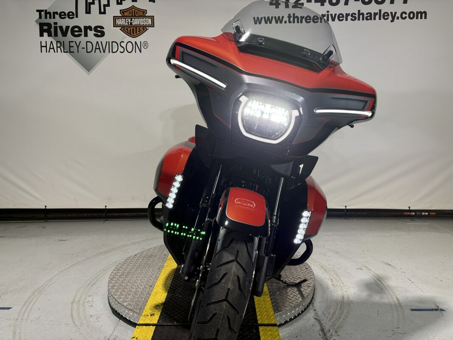 2026 Harley-Davidson® CVO Street Glide Limited Citrus Heat CVO Tri-Tone