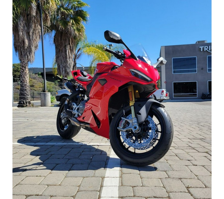 2026 Ducati PANIGALE V2s