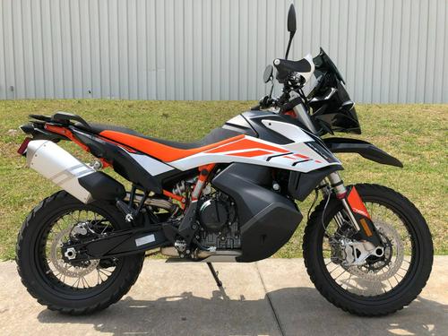 2019 KTM 790 Adventure & 790 Adventure R – First Ride