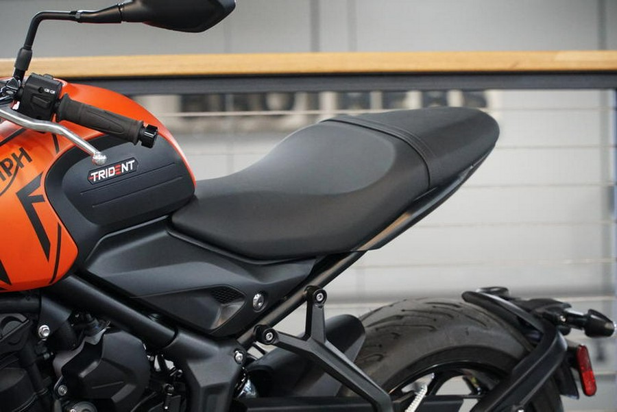 2023 Triumph Trident 660 Matte Baja Orange / Matte Storm Grey