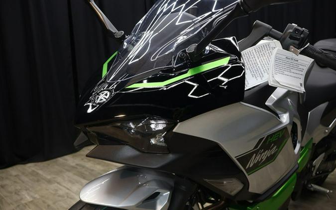 2024 Kawasaki Ninja 7 Hybrid ABS