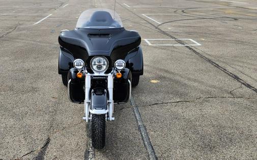 2024 Harley-Davidson® Tri Glide® Ultra FLHTCUTG