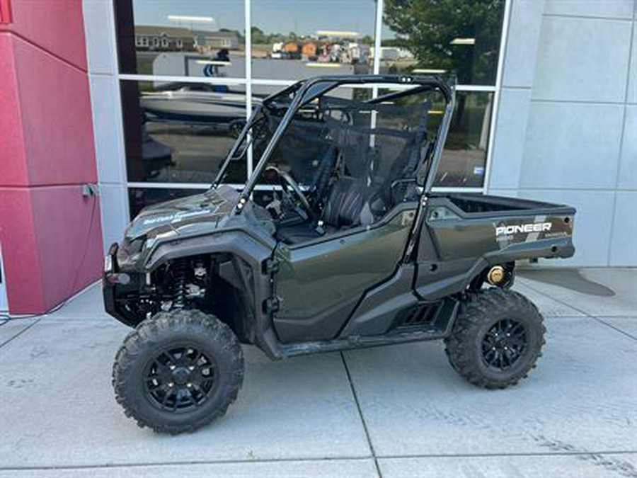 2025 Honda Pioneer 1000 Deluxe