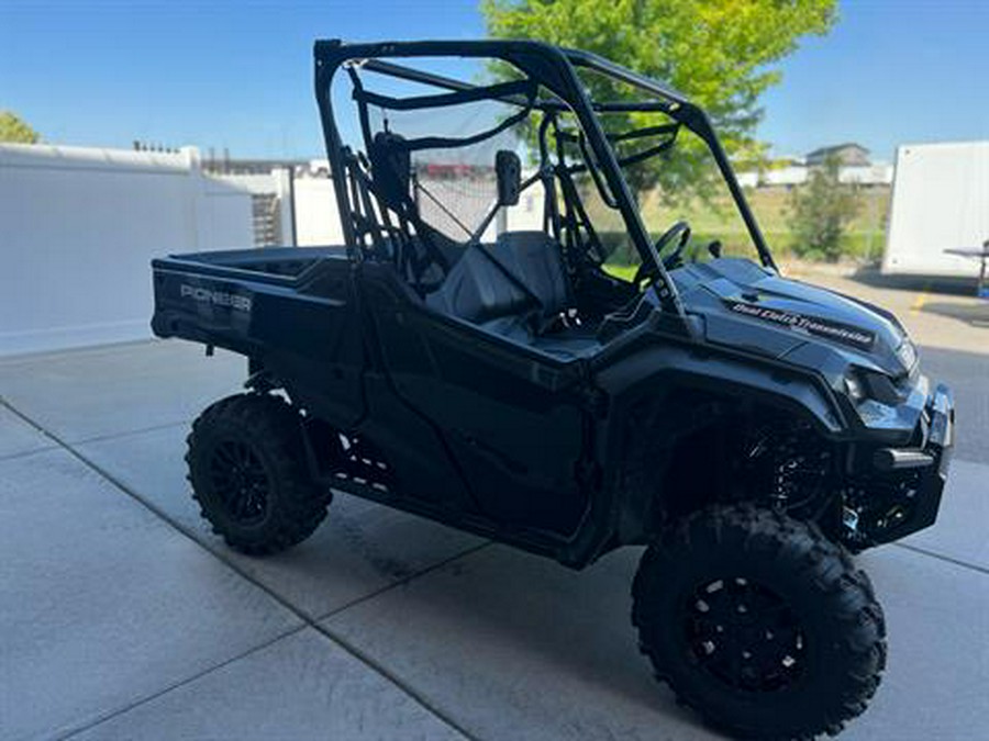 2025 Honda Pioneer 1000 Deluxe