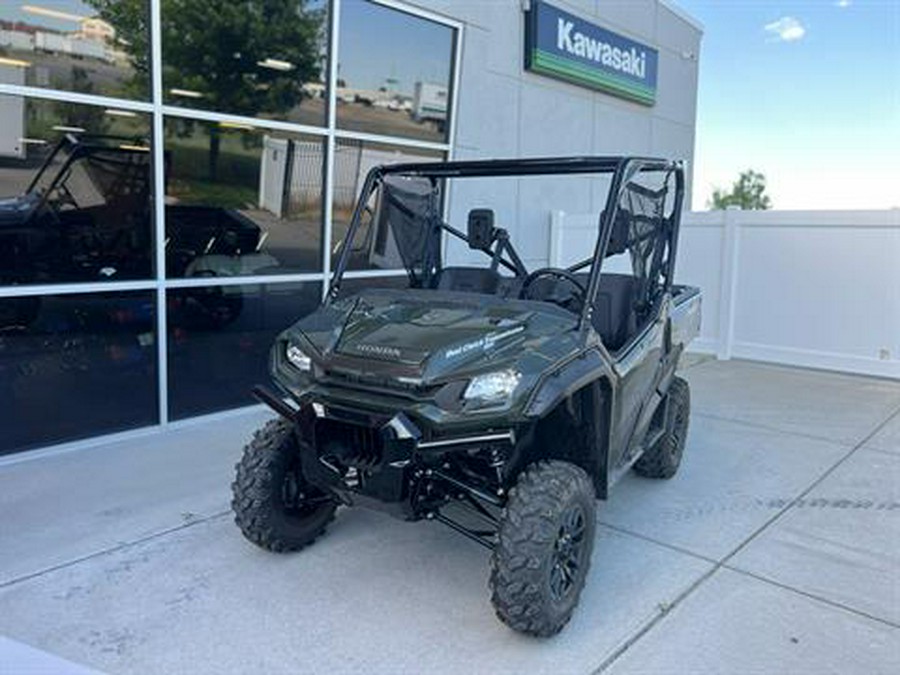 2025 Honda Pioneer 1000 Deluxe