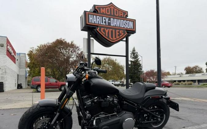 2018 Harley-Davidson® FXFB - Softail® Fat Bob®
