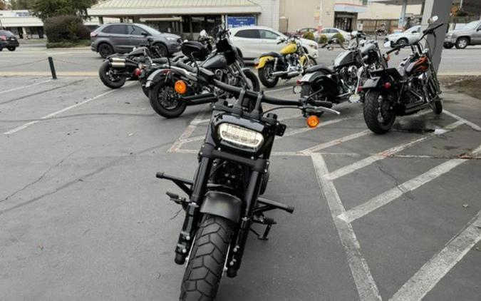 2018 Harley-Davidson® FXFB - Softail® Fat Bob®