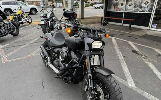 2018 Harley-Davidson® FXFB - Softail® Fat Bob®