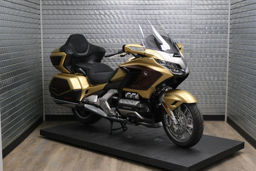 2025 HONDA GOLD WING TOUR DCT 50TH ANNIVERSARY