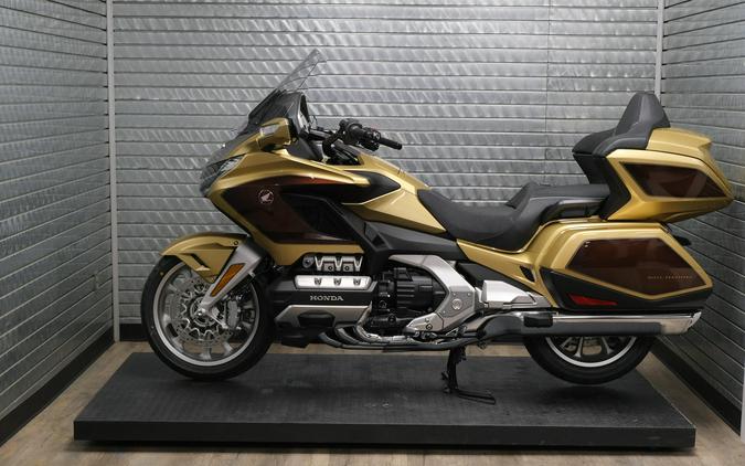 2025 HONDA GOLD WING TOUR DCT 50TH ANNIVERSARY