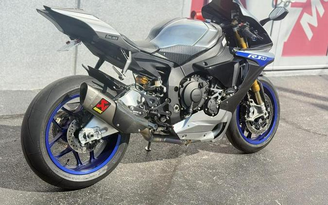 2017 Yamaha YZF-R1M