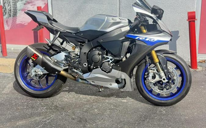 2017 Yamaha YZF-R1M