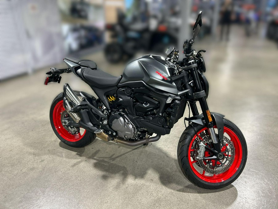 2022 Ducati Monster