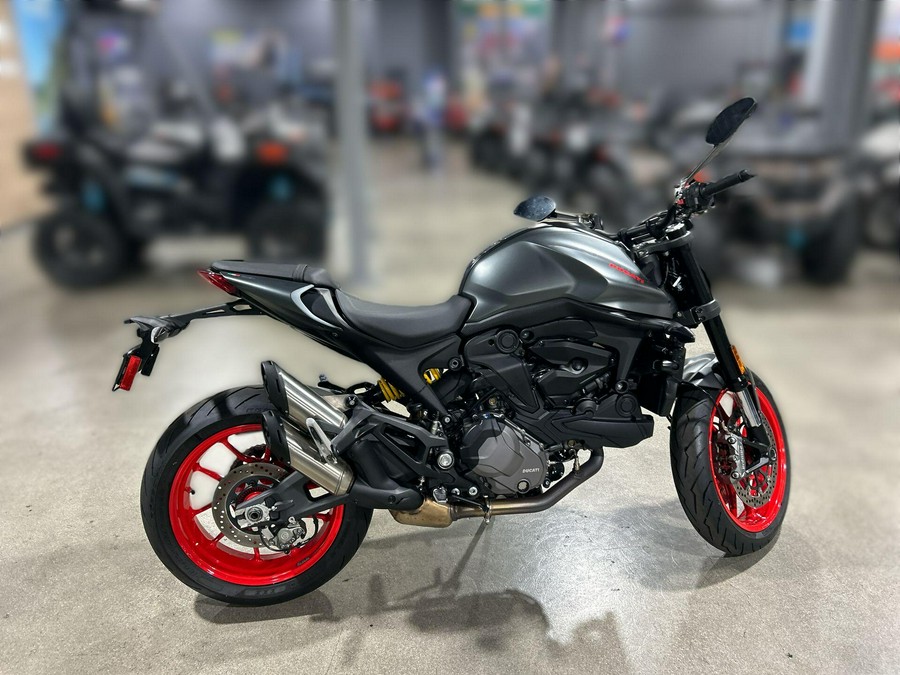 2022 Ducati Monster