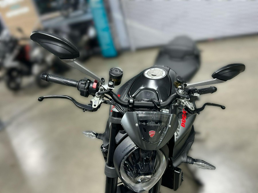 2022 Ducati Monster