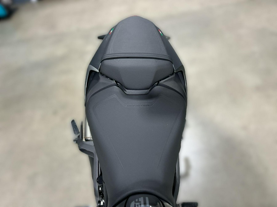 2022 Ducati Monster