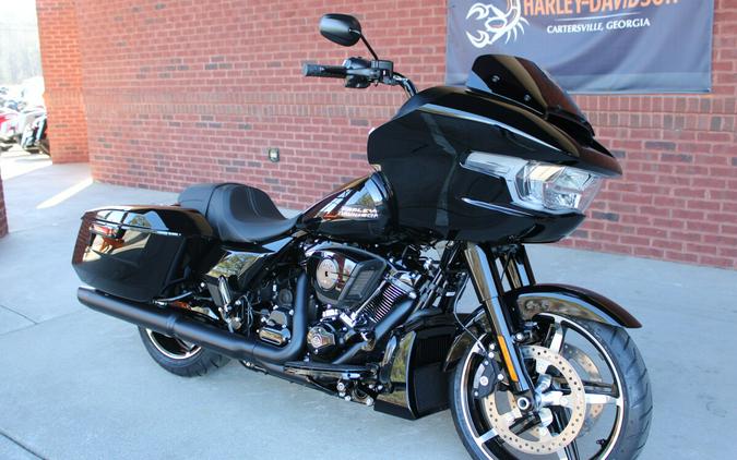 2026 Harley-Davidson® Road Glide® Vivid Black Black Trim
