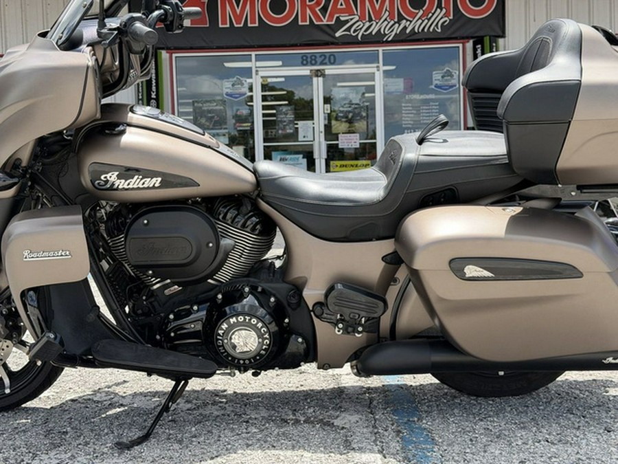 2021 Indian Roadmaster Dark Horse