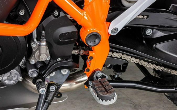 2026 KTM 1390 Super Adventure R