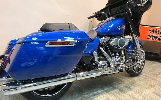 2024 Harley-Davidson® Street Glide® Blue Burst