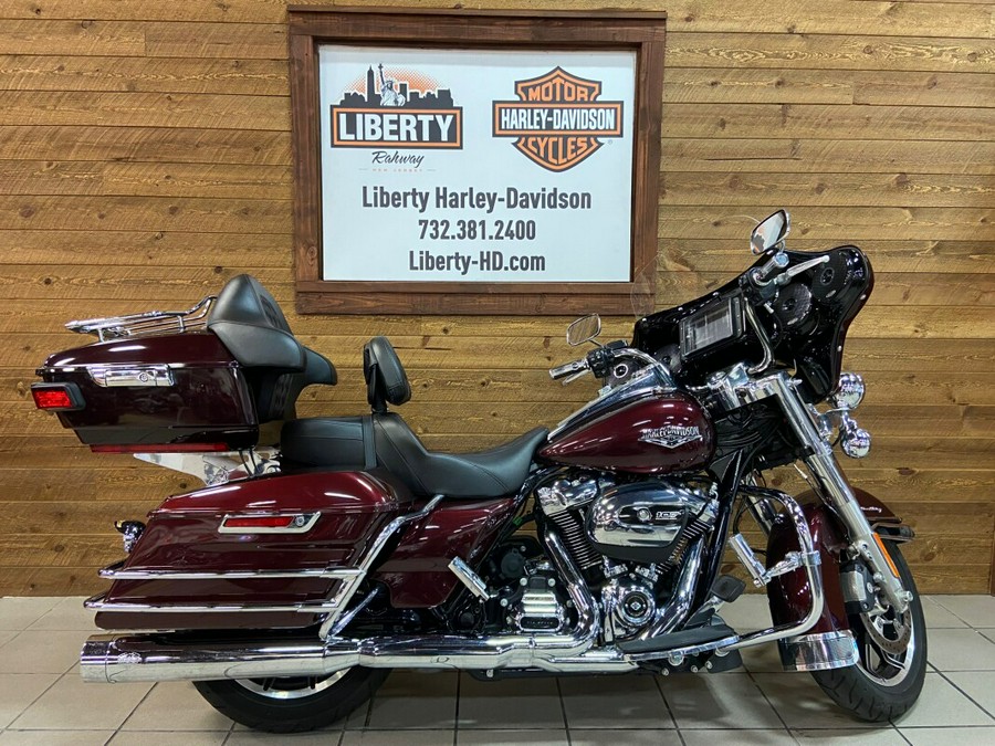 2018 Harley-Davidson Road King Twisted Cherry FLHR