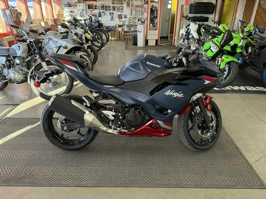 2026 Kawasaki Ninja® 500 ABS Metallic Matte Twilight Blue