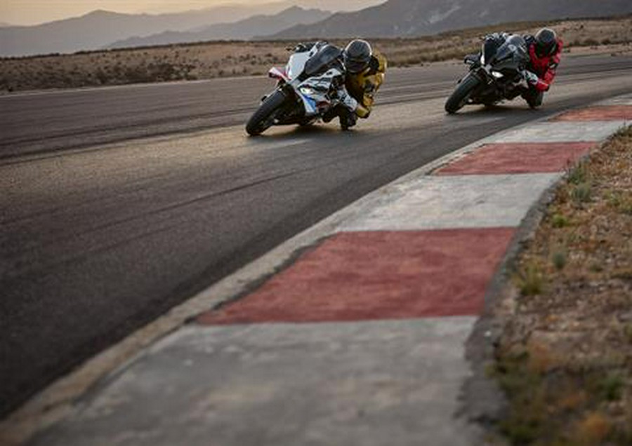 2027 BMW S 1000 RR