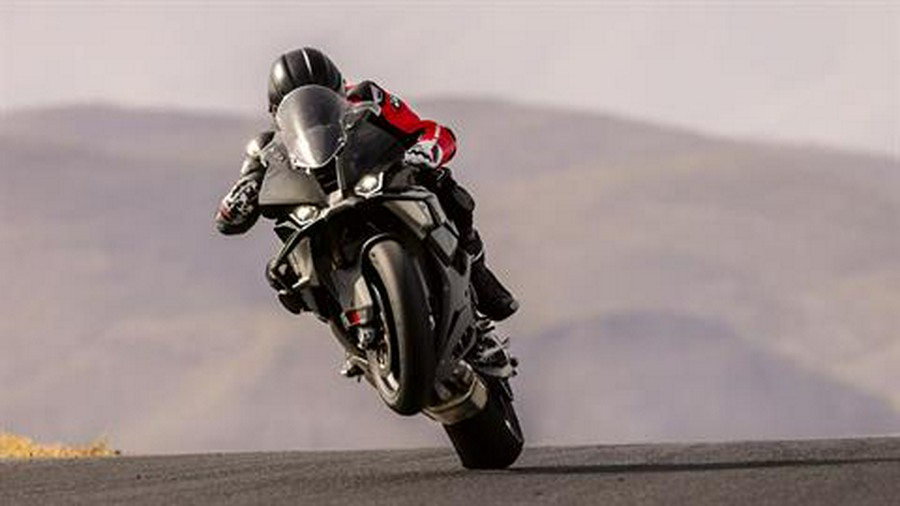 2027 BMW S 1000 RR