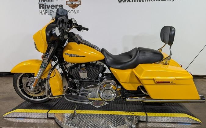 2013 Harley-Davidson Street Glide Chrome Yellow Pearl